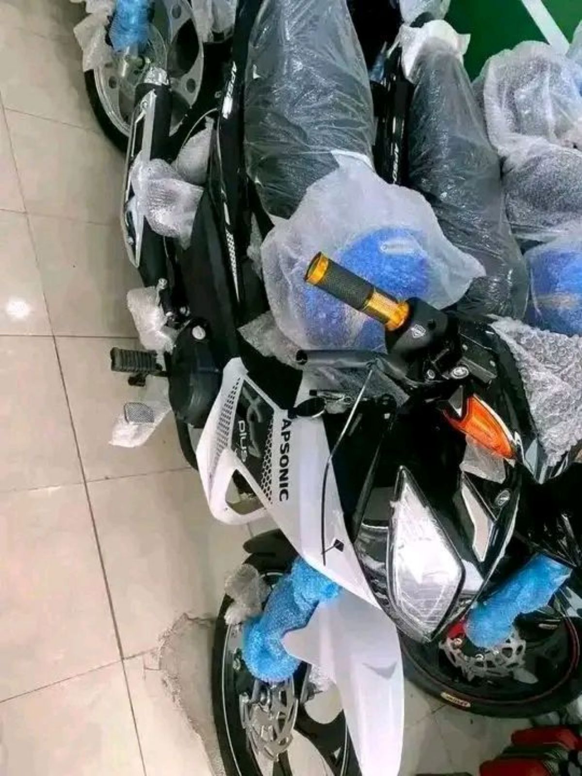 Moto KTM x1 - photo 2
