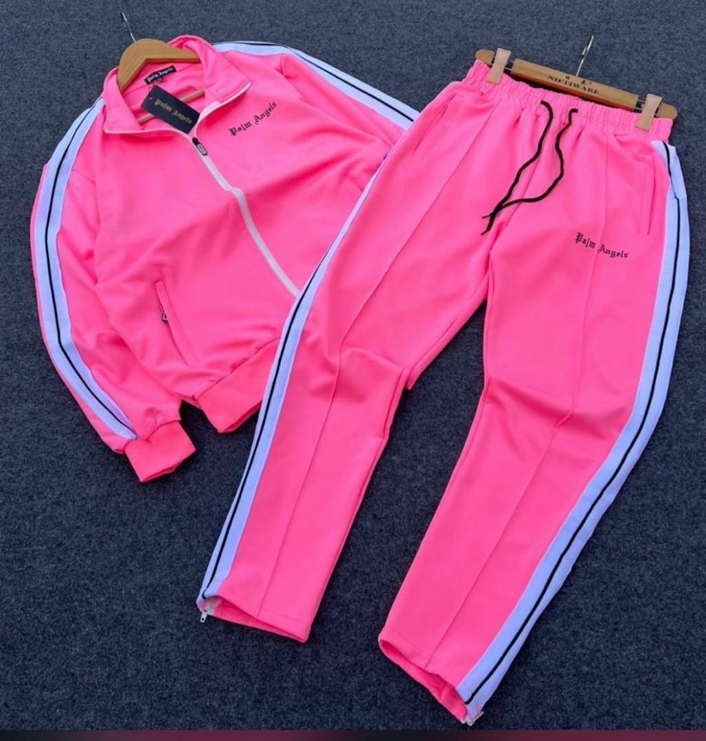 Complet pour homme rose