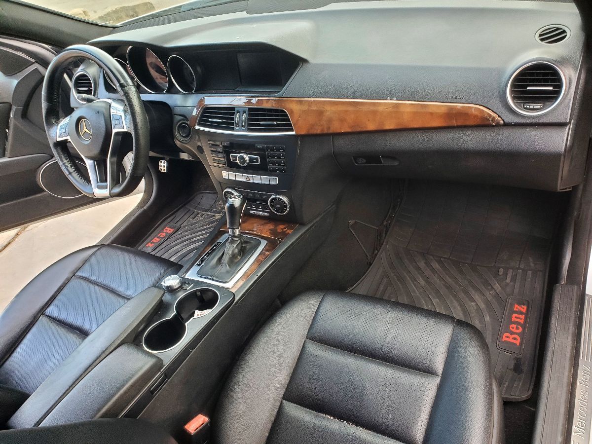 Mercedes C250 4MATIC V6 2012 - photo 2