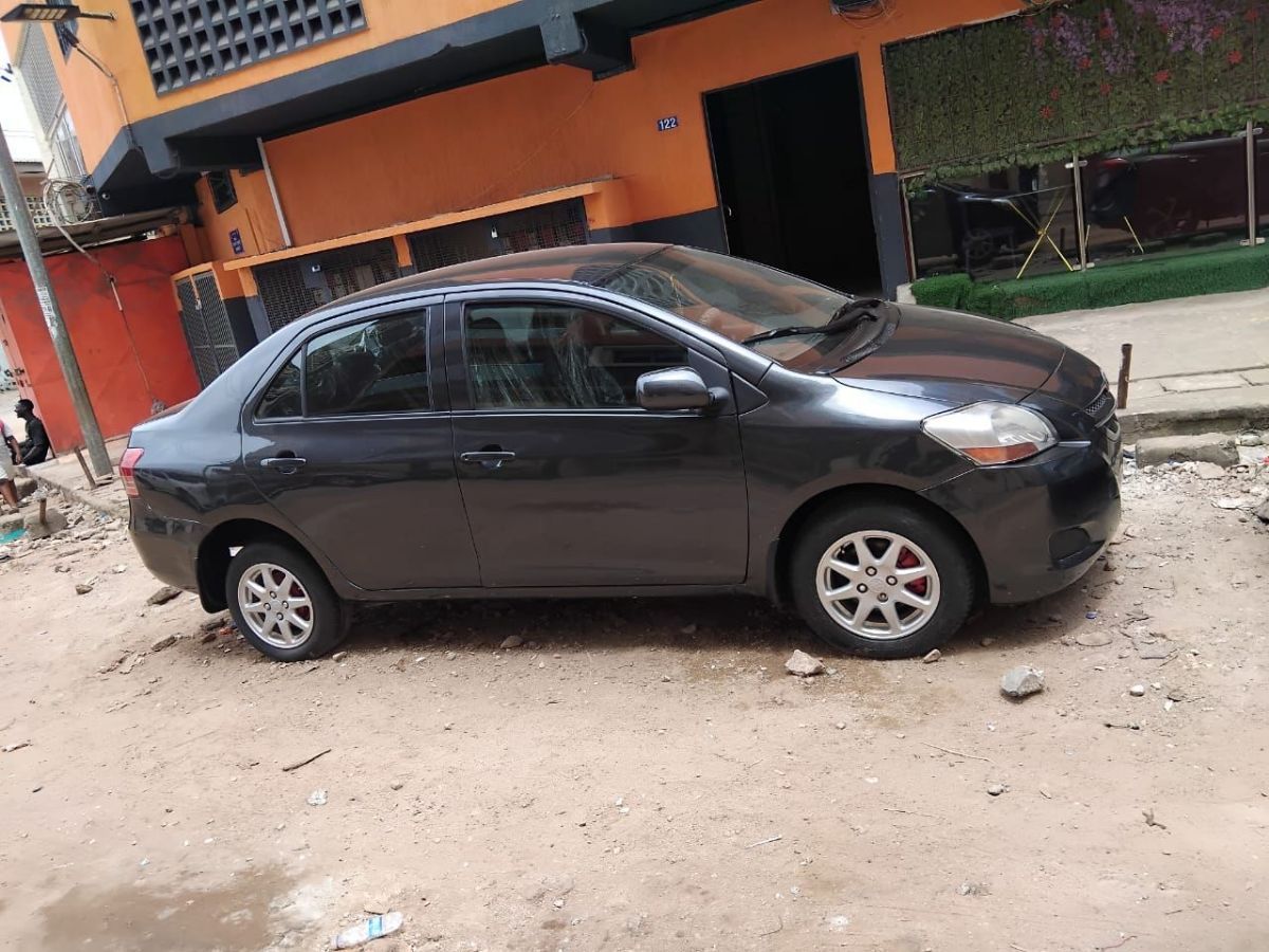 Toyota Yaris Année 2007, occasion très propre - photo 2
