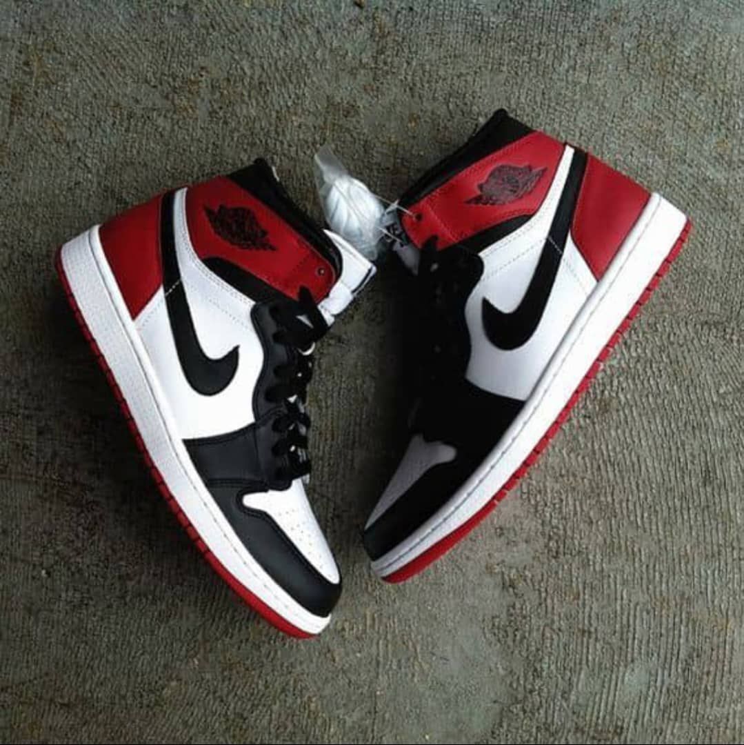 Paires de baskets de différents modèles - photo 2