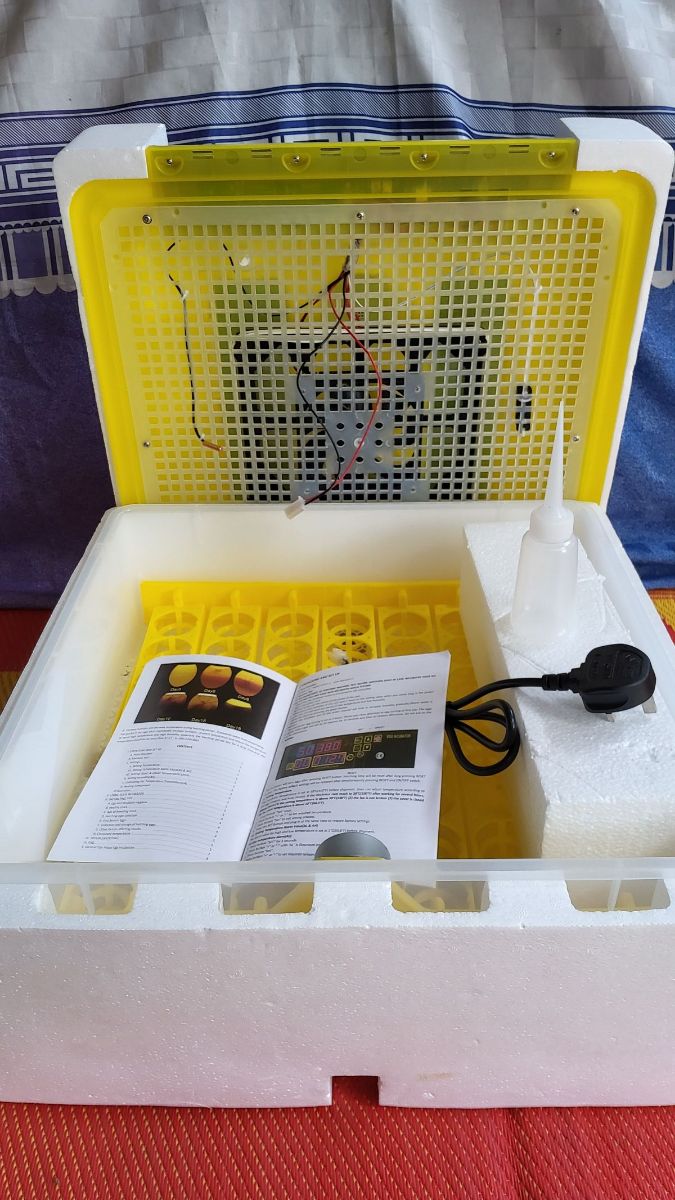 Couveuse automatique 56 œufs – 80W - photo 2