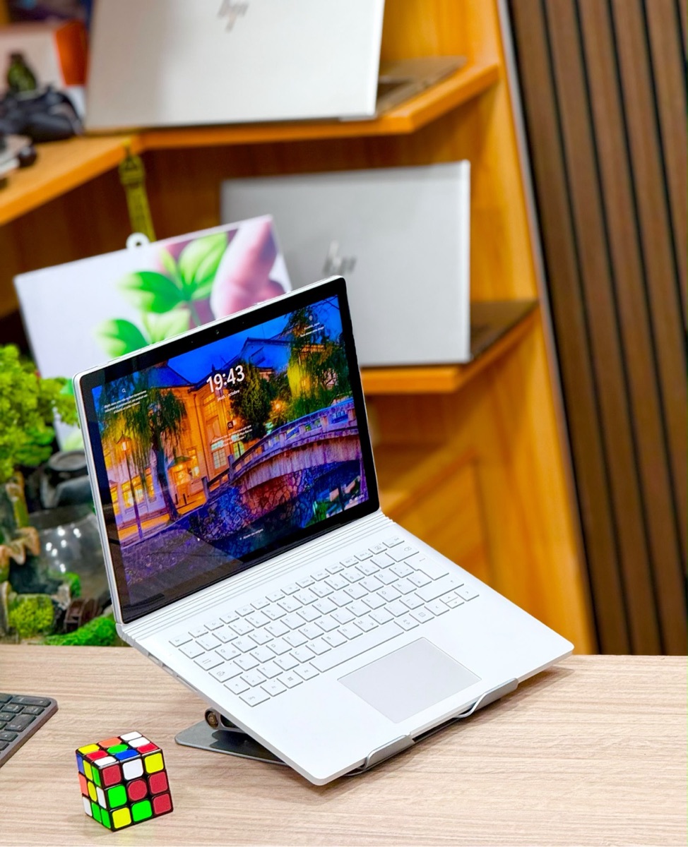 Surface Book 3 core i7 ultra slim et très clean - photo 2