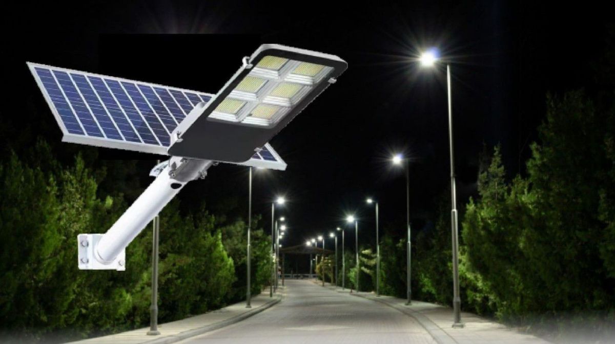 Lampadaire solaire solaire autonome 500W
