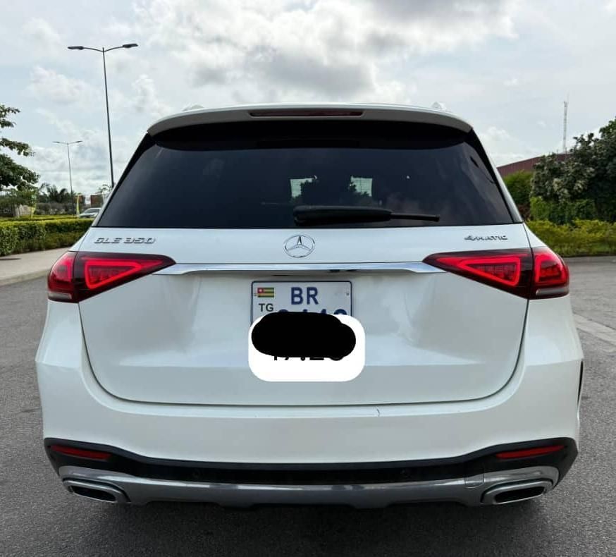 Mercedes Benz GLE 350 - photo 2