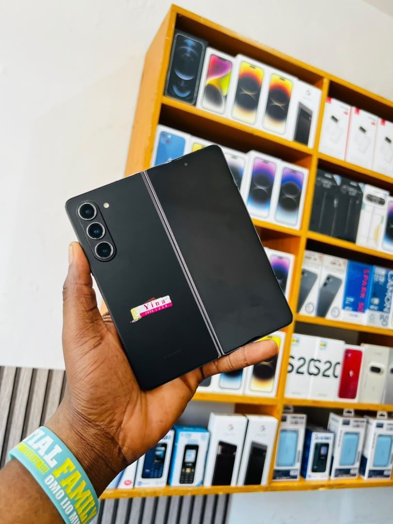 Samsung z fold 4 - photo 3