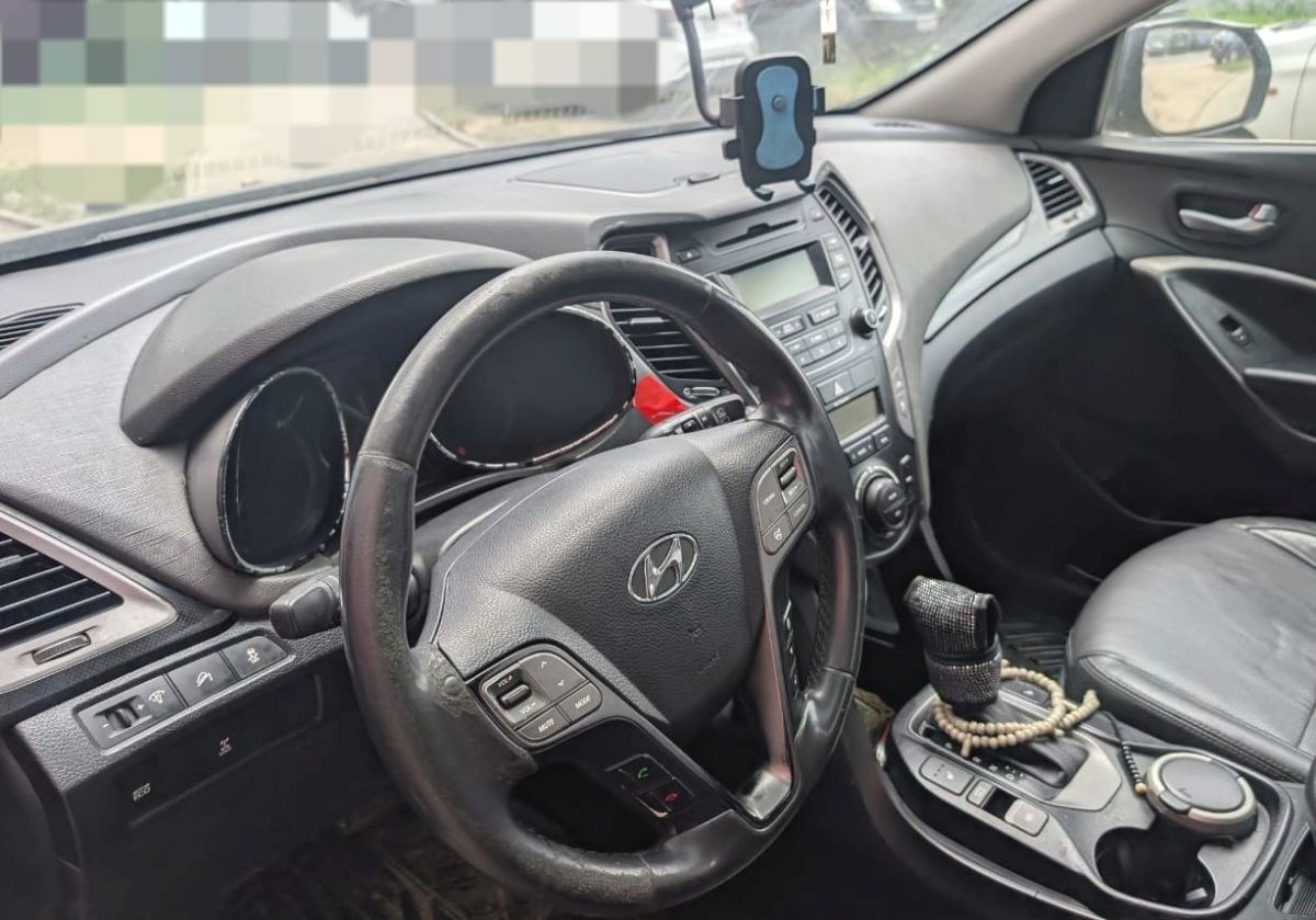 HYUNDAI SANTAFE GRAND 7 PLACES - photo 2