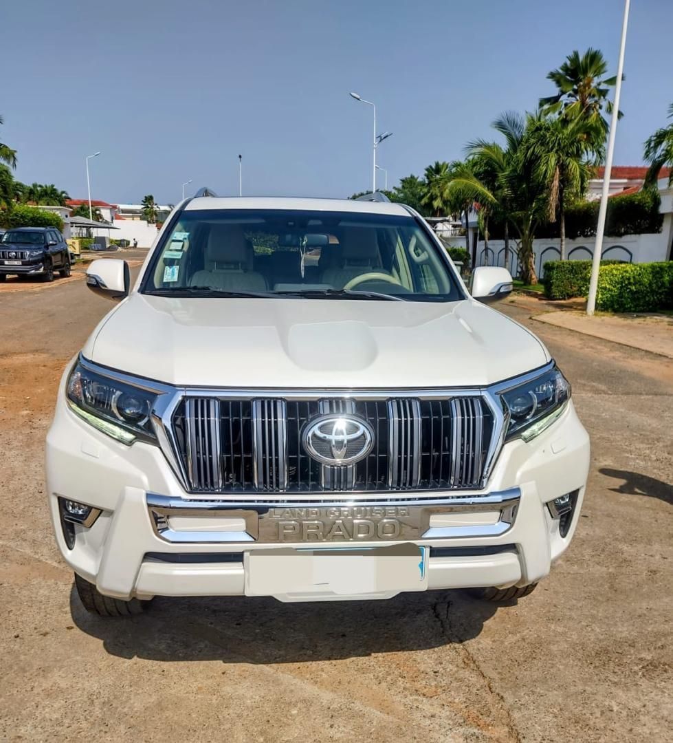 TOYOTA LAND CRUISER PRADO VX