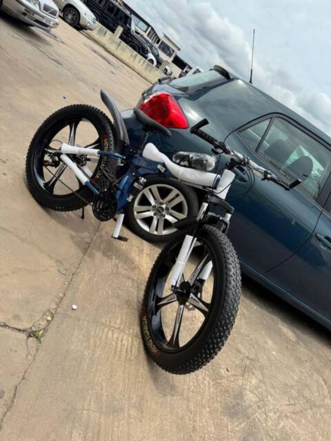 Vélo grosse roue taille 20