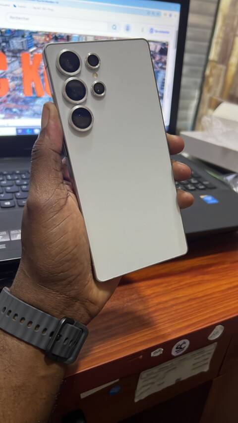Samsung S25 ultra 256gb/12gb ram