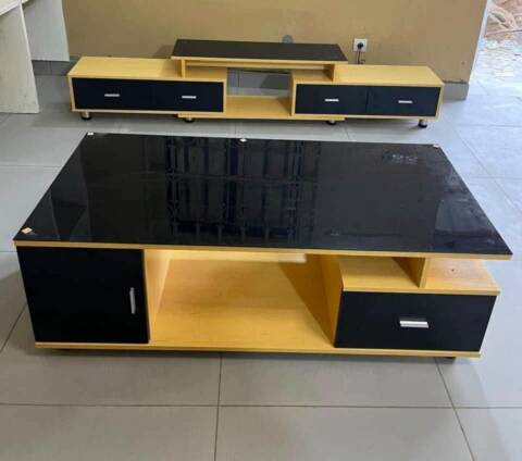 TABLE CENTRALE ET TABLE TV