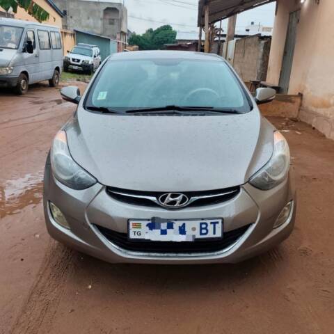 Hyundai Elantra 2013