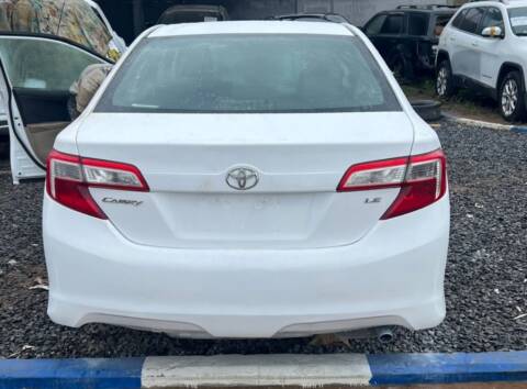 TOYOTA CAMRY LE 2013