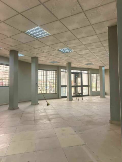 BUREAU BIEN VASTE À LOUER – COTONOU JÉRICHO