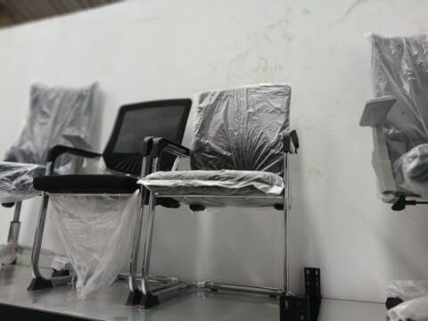 Chaises de bureau neuf