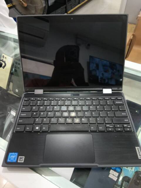 Lenovo 2en1 12 pouces tactile pliable 4g ram 128s