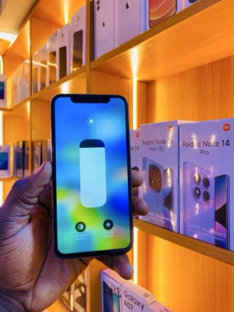 iPhone XS TOGBE STORE🍏