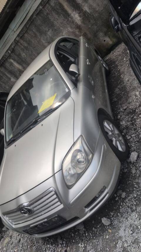 toyota avensis 2005 berline occasion d’europe