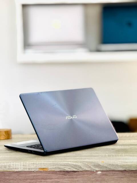 ASUS VivoBook Laptop X505ZA AMD Ryzen 5 8th Gen