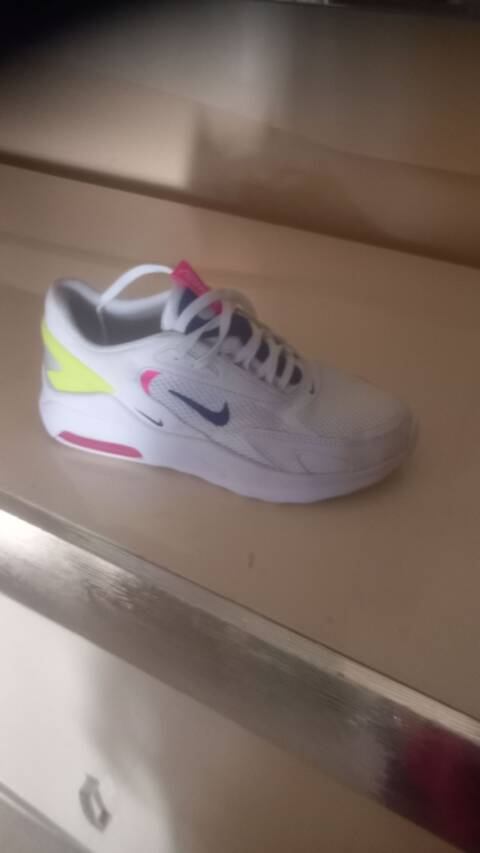 Chaussure femme p39  Nike air max à vendre