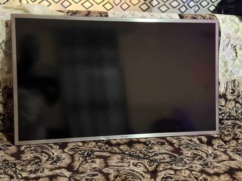 Smart TV Samsung 40 pouces écran slime