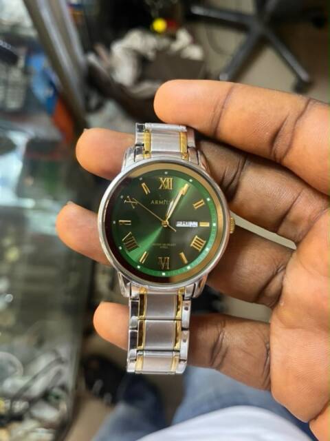 Montre venu Armitron