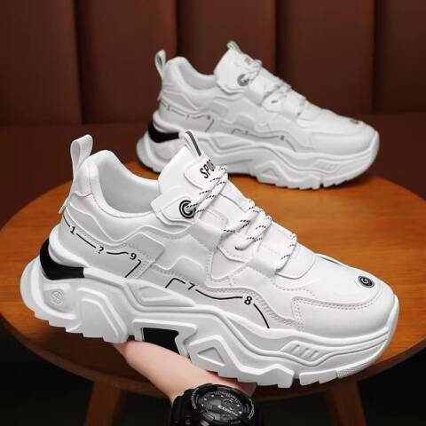 Paire de baskets