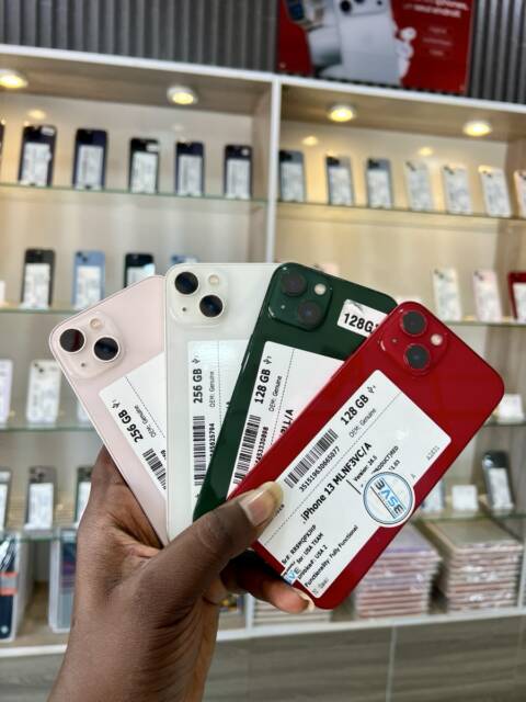 iPhone 13 simple venu authentique