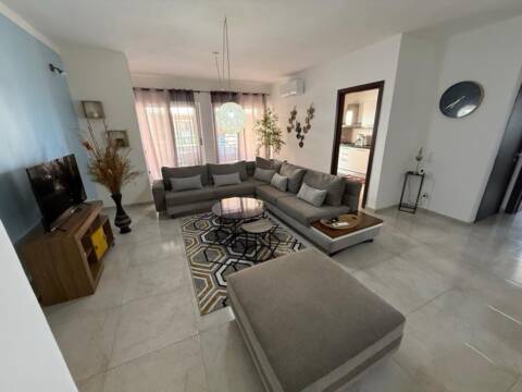 Appartement 4 pièces, meublé équipe à louer