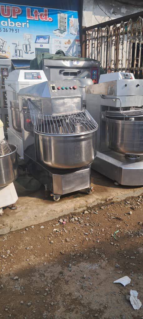 Boulangerie/Patisserie machines and accessories